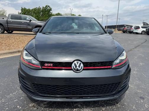 2016 Volkswagen Golf GTI 2.0T SE 4-Door