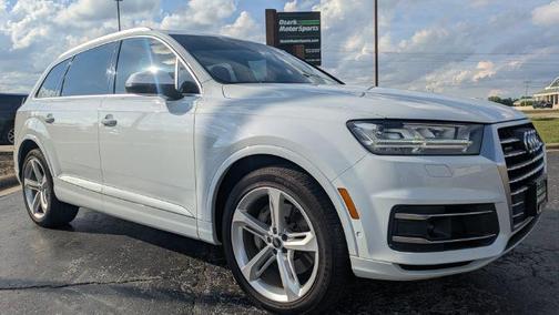 Glacier White Metallic 2019 Audi Q7 55 Prestige