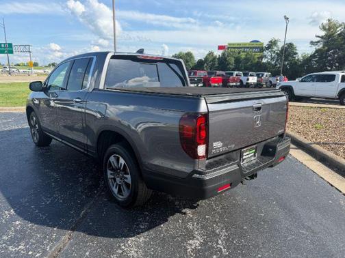 Modern Steel Metallic 2017 Honda Ridgeline RTL-E
