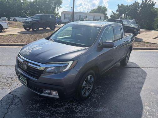 Modern Steel Metallic 2017 Honda Ridgeline RTL-E