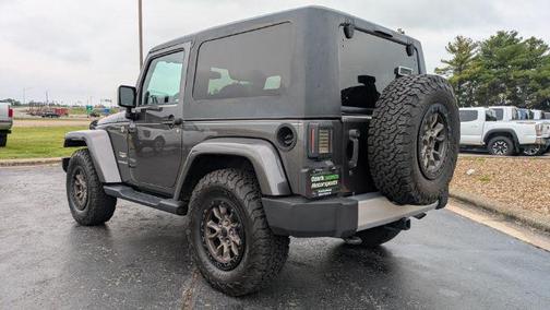 Granite Crystal Metallic Clearcoat 2014 Jeep Wrangler Sahara