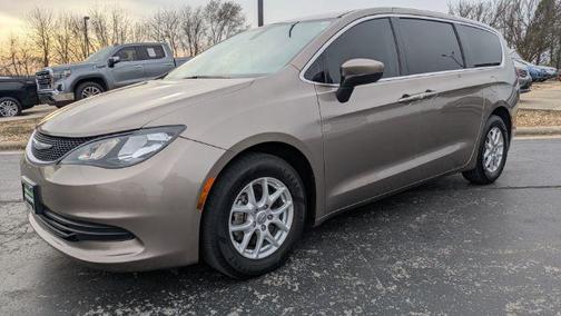 2017 Chrysler Pacifica LX