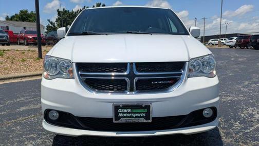 White Knuckle Clearcoat 2019 Dodge Grand Caravan SXT