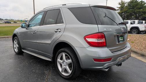 Palladium Silver Metallic 2010 Mercedes-Benz M-Class 4MATIC