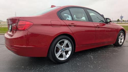 Melbourne Red Metallic 2014 BMW 320 i