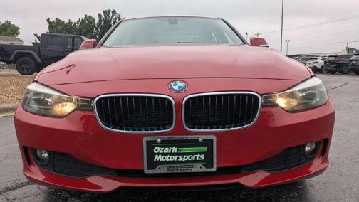 Melbourne Red Metallic 2014 BMW 320 i