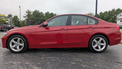 Melbourne Red Metallic 2014 BMW 320 i