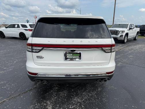 Pristine White Metallic Tri-Coat 2020 Lincoln Aviator Reserve AWD