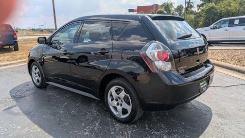 2010 Pontiac Vibe Base