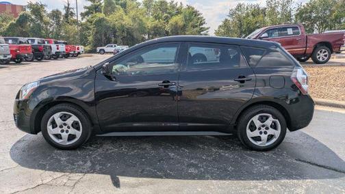 2010 Pontiac Vibe Base