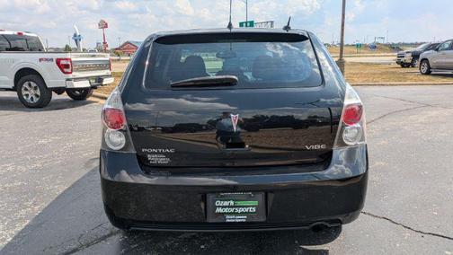 2010 Pontiac Vibe Base