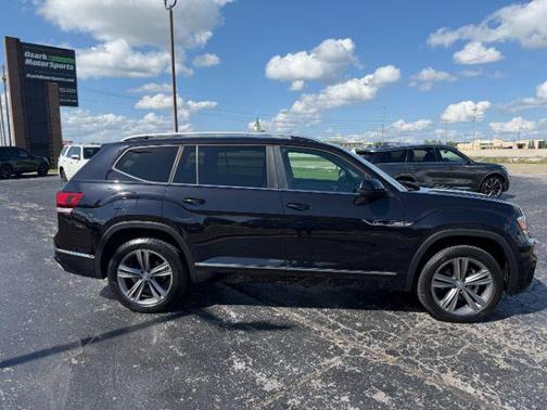Deep Black Pearl 2019 Volkswagen Atlas 3.6L SEL
