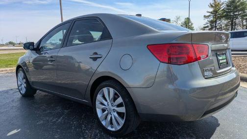 Titanium Metallic 2010 Kia Forte SX