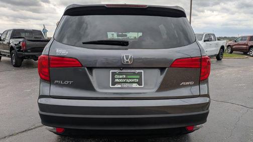 Modern Steel Metallic 2016 Honda Pilot EX-L