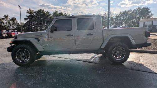 2020 Jeep Gladiator Overland