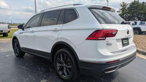 Pure White 2022 Volkswagen Tiguan 2.0T SE 4MOTION