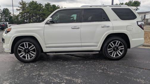 Blizzard Pearl 2019 Toyota 4Runner SR5