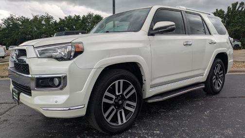 Blizzard Pearl 2019 Toyota 4Runner SR5