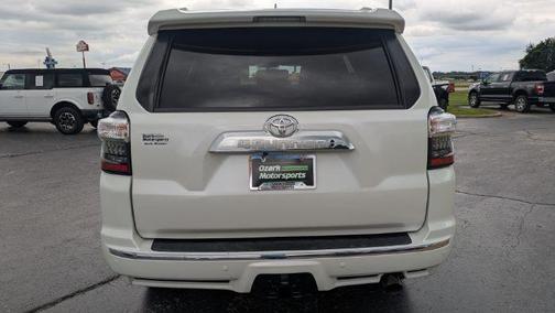 Blizzard Pearl 2019 Toyota 4Runner SR5