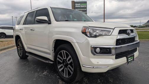 Blizzard Pearl 2019 Toyota 4Runner SR5