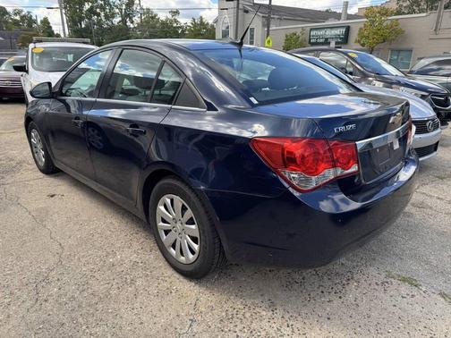 2011 Chevrolet Cruze LS
