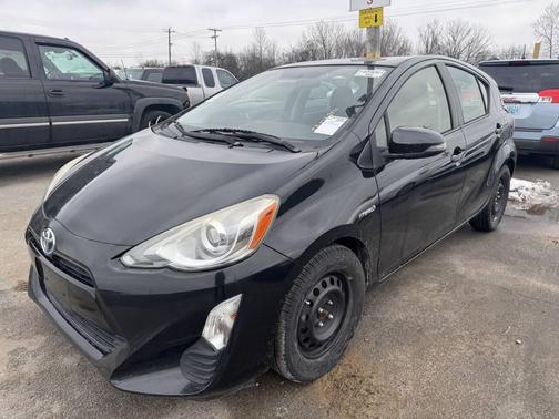 2016 Toyota Prius c Two