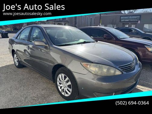 2005 Toyota Camry LE