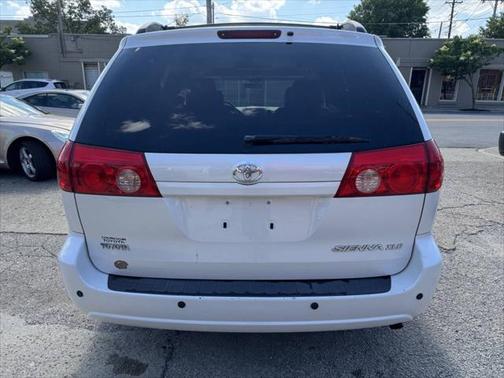 2006 Toyota Sienna XLE