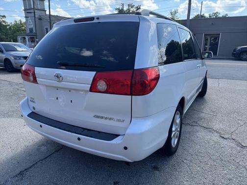 2006 Toyota Sienna XLE
