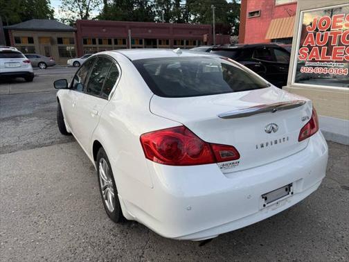 2011 INFINITI G37x Base