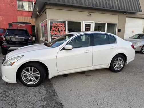 2011 INFINITI G37x Base
