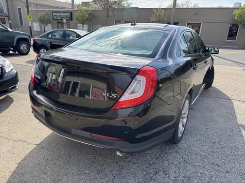 2014 Lincoln MKS Base