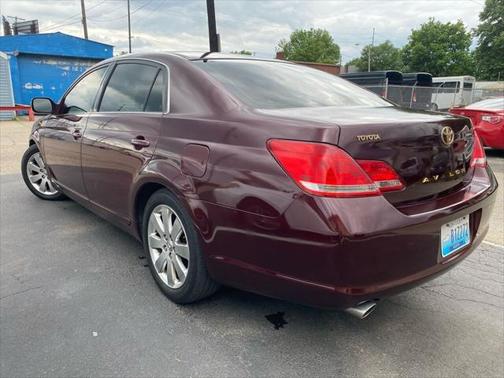 2005 Toyota Avalon XLS