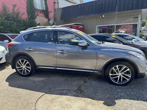 2017 INFINITI QX50 Base