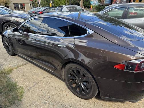 2012 Tesla Model S Performance