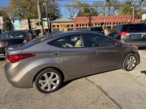 2012 Hyundai ELANTRA Limited