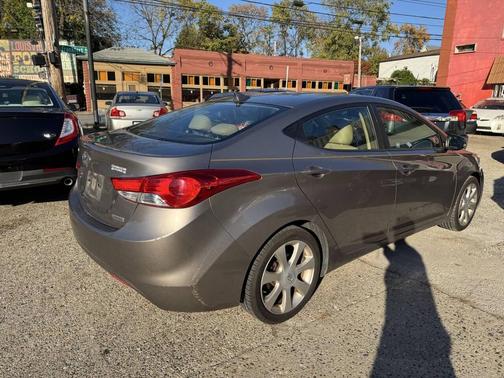 2012 Hyundai ELANTRA Limited