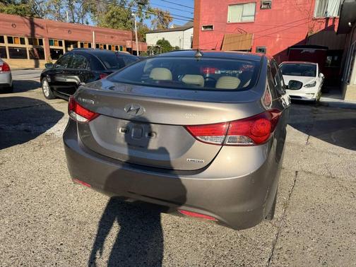2012 Hyundai ELANTRA Limited