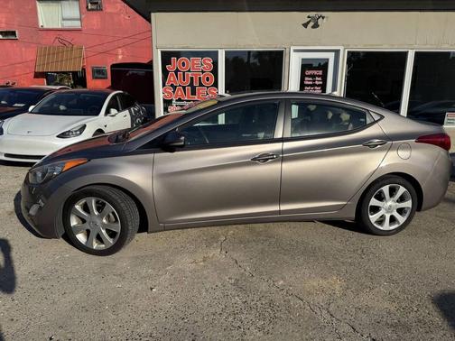 2012 Hyundai ELANTRA Limited