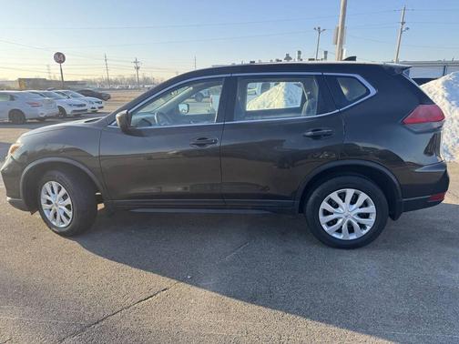 2017 Nissan Rogue S
