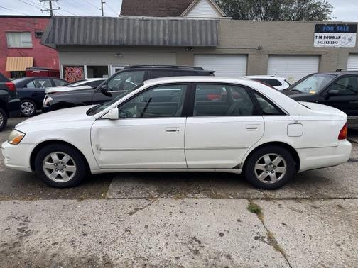 2000 Toyota Avalon XL