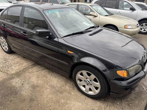 2004 BMW 325 325i 4dr Sedan