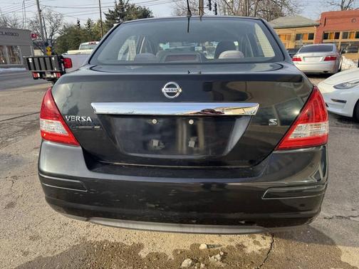 2007 Nissan Versa S