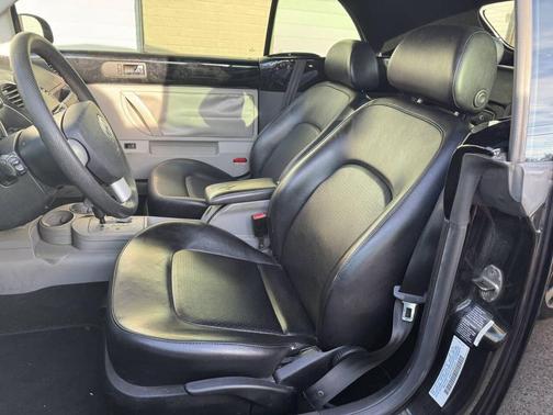 2003 Volkswagen New Beetle GLS 1.8T