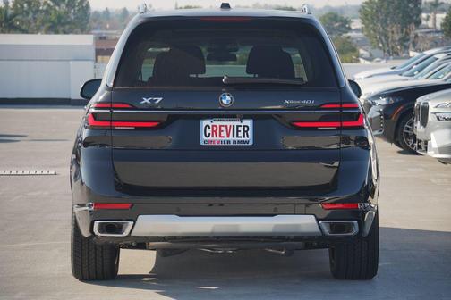 2026 BMW X7 xDrive40i