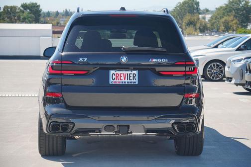 2026 BMW X7 M60i