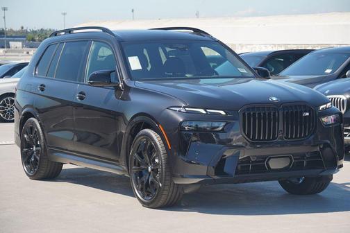 2026 BMW X7 M60i