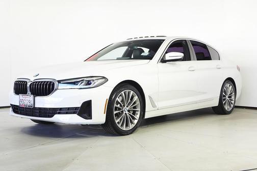 2022 BMW 530 i