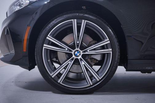 2024 BMW 330 i xDrive