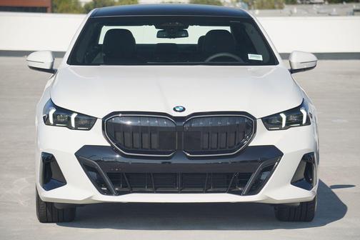 2026 BMW 530 i